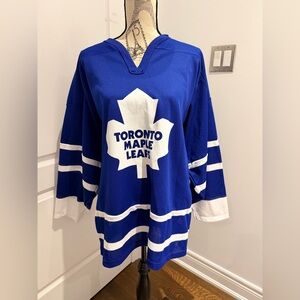 Vintage CCM TORONTO MAPLE LEAFS NHL Hockey Jersey Size Adult Medium Made Canada